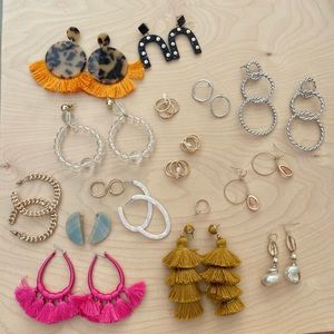 Fashion jewelry lot earrings and rings